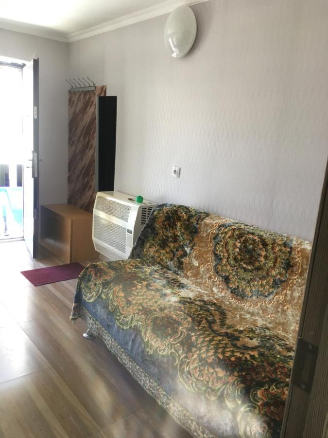 Lux-2-Or-1- Persons Irodion Evdoshvili Street #15 Kutaisi Ngoại thất bức ảnh